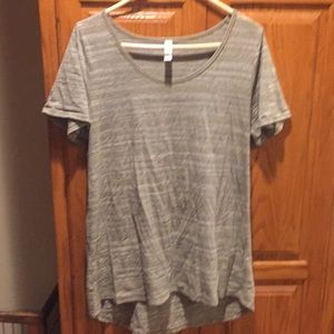 Lularoe Classic size xl tee
